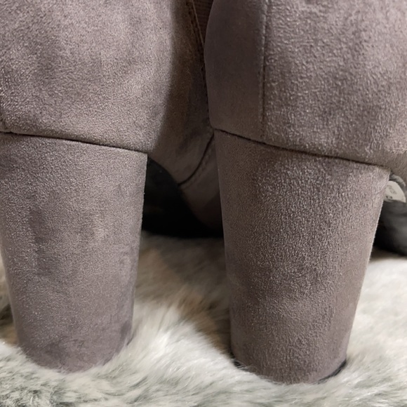 Marc Fisher booties size 7 1/2 M - Picture 14 of 17